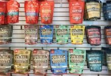 freeze-dried and dehydrated dog food
